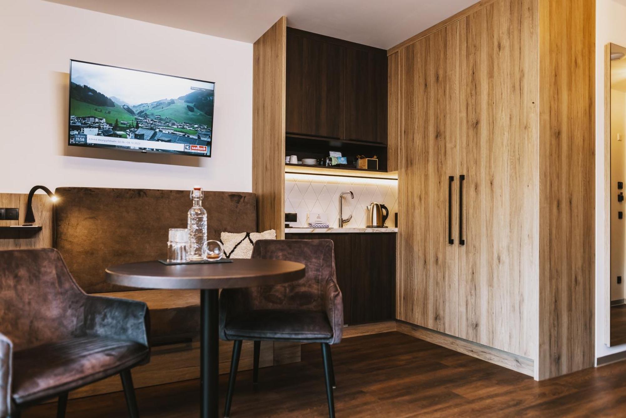 Glemm By Avenida Superior Hotel & Residences Saalbach-Hinterglemm Rom bilde